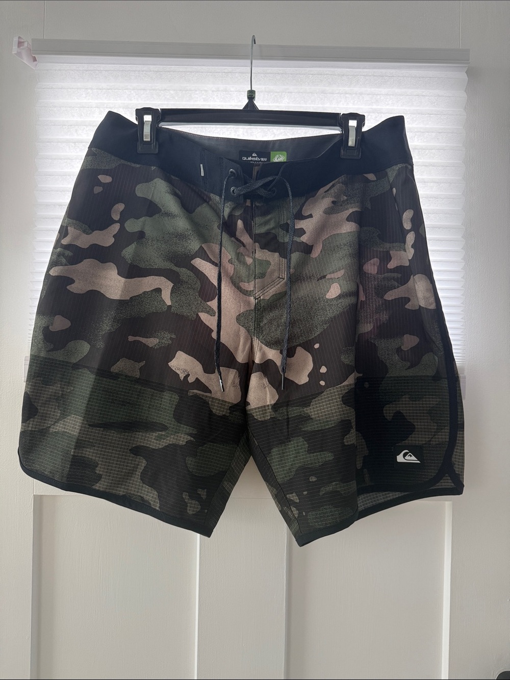 Quiksilver Men’s Highlinr Camo Board Shorts - Sz 34